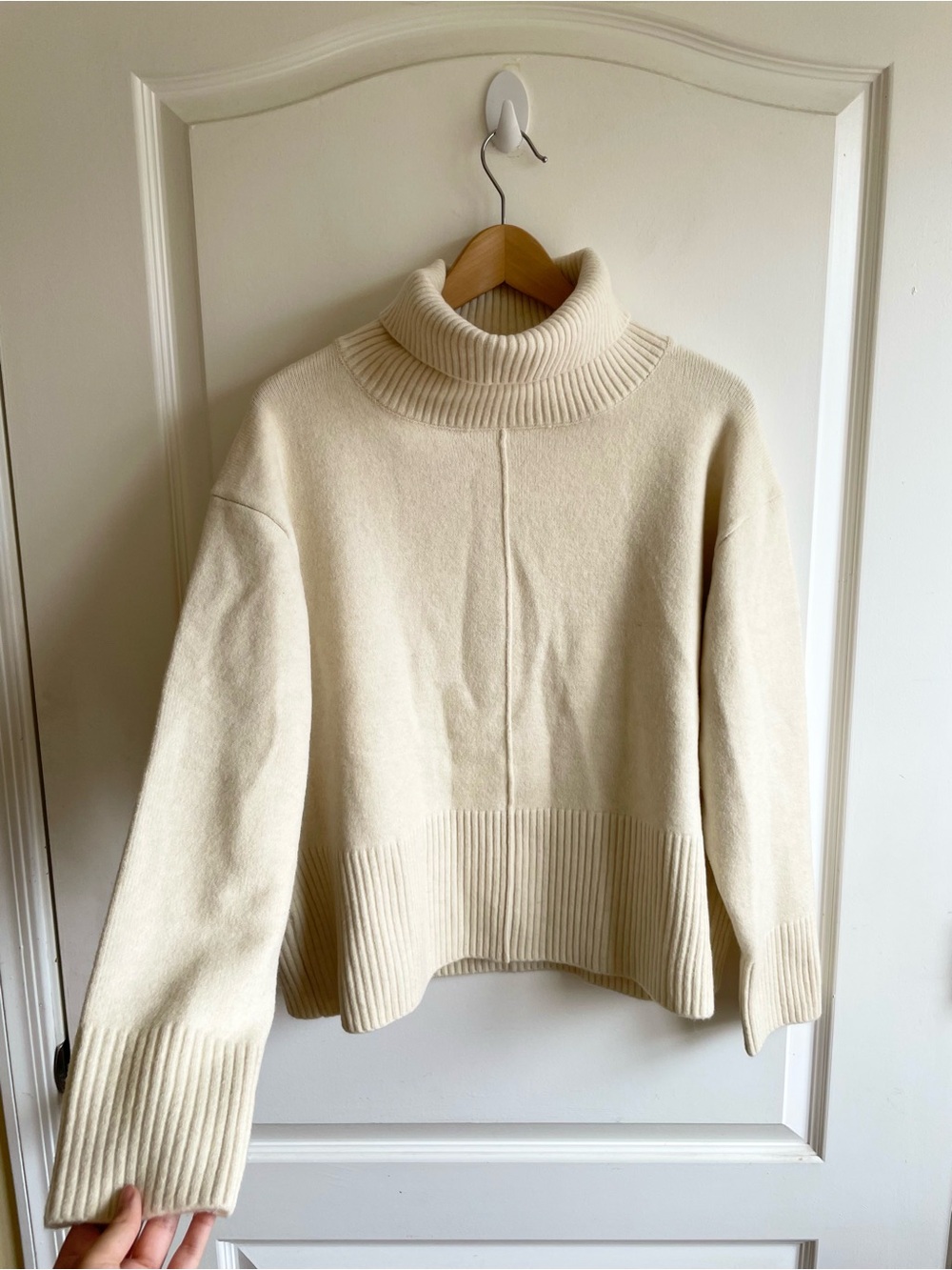 Womens Cashmere Wool Blend Boxy Sweater Cream The Holiday Size L